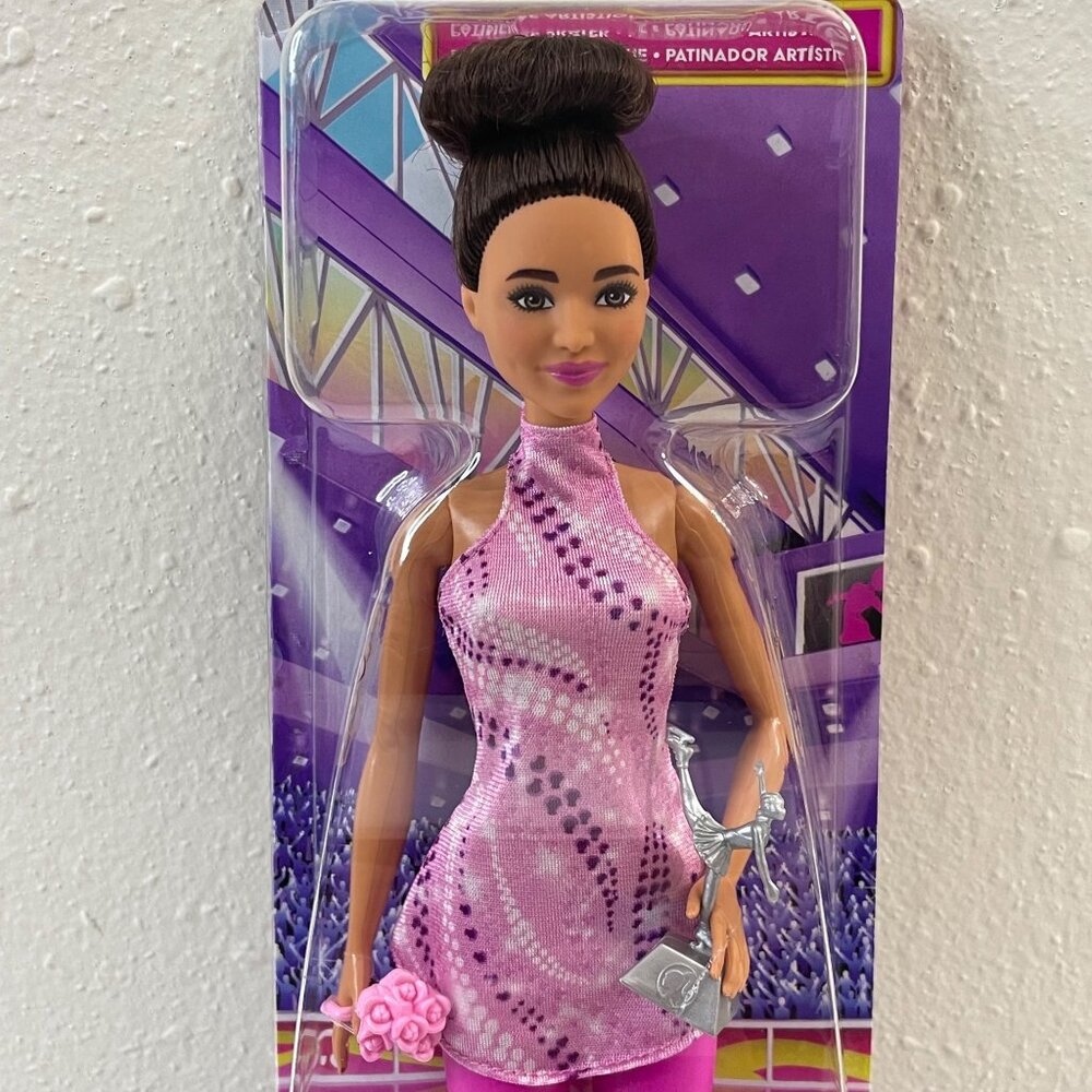 Barbie Ice Skater Doll With Trophy Pink Outfit & Accessories, New - Picture 5 of 9